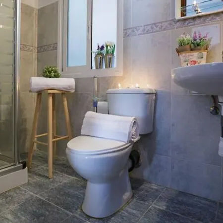 Apartment Geranios Wifi En Plena Puerta Purchena Almeria